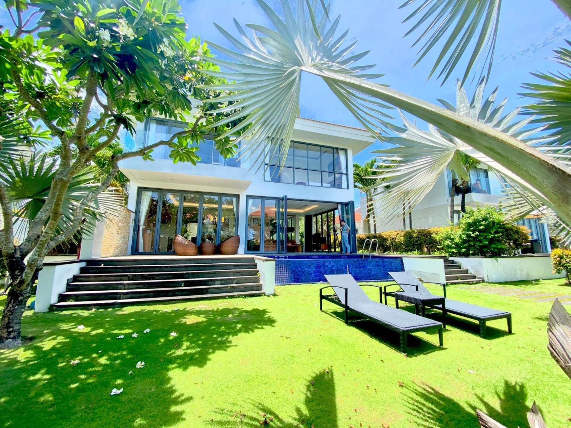 Luxury Pool Villa Close To The Private Beach Дананг Экстерьер фото