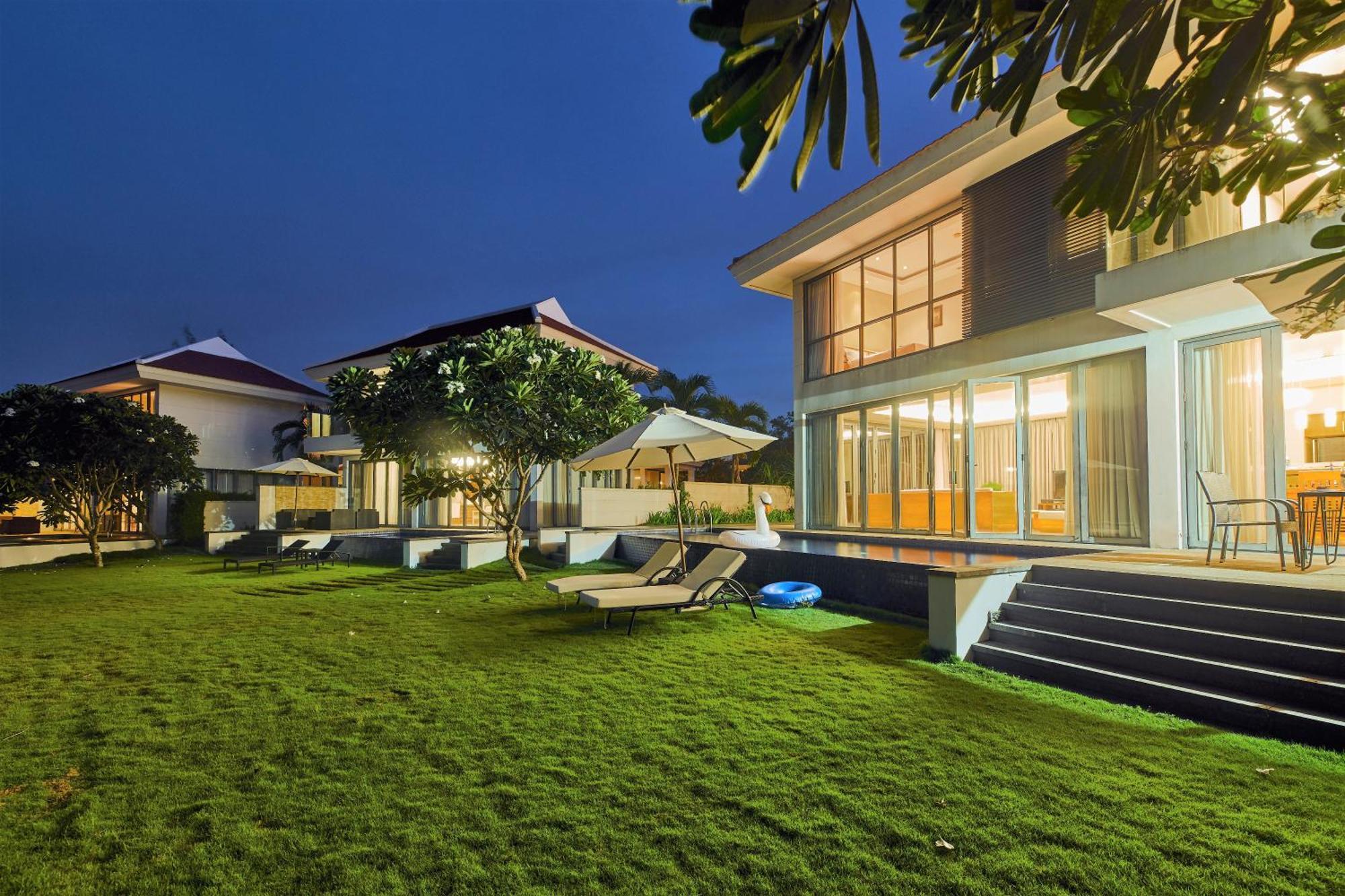 Luxury Pool Villa Close To The Private Beach Дананг Экстерьер фото