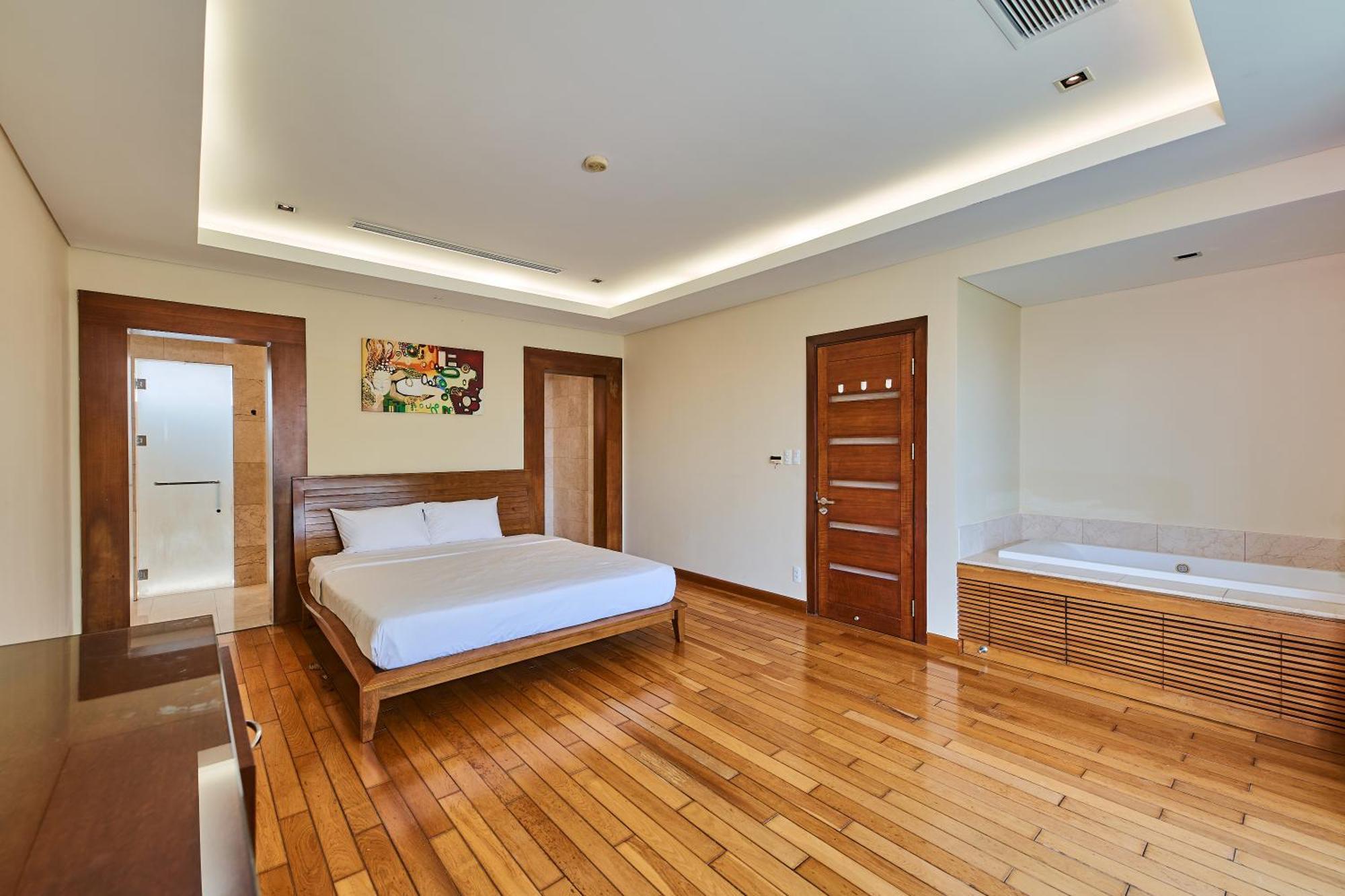 Luxury Pool Villa Close To The Private Beach Дананг Экстерьер фото